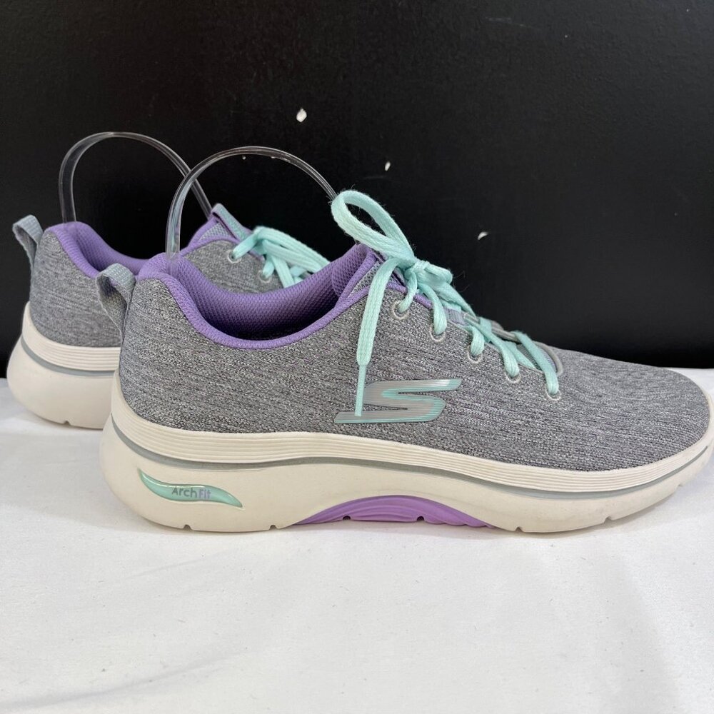 Skechers GoWalk Arch Fit Women's Grey Walking or Running Sneakers Sz 9 SKU 6325